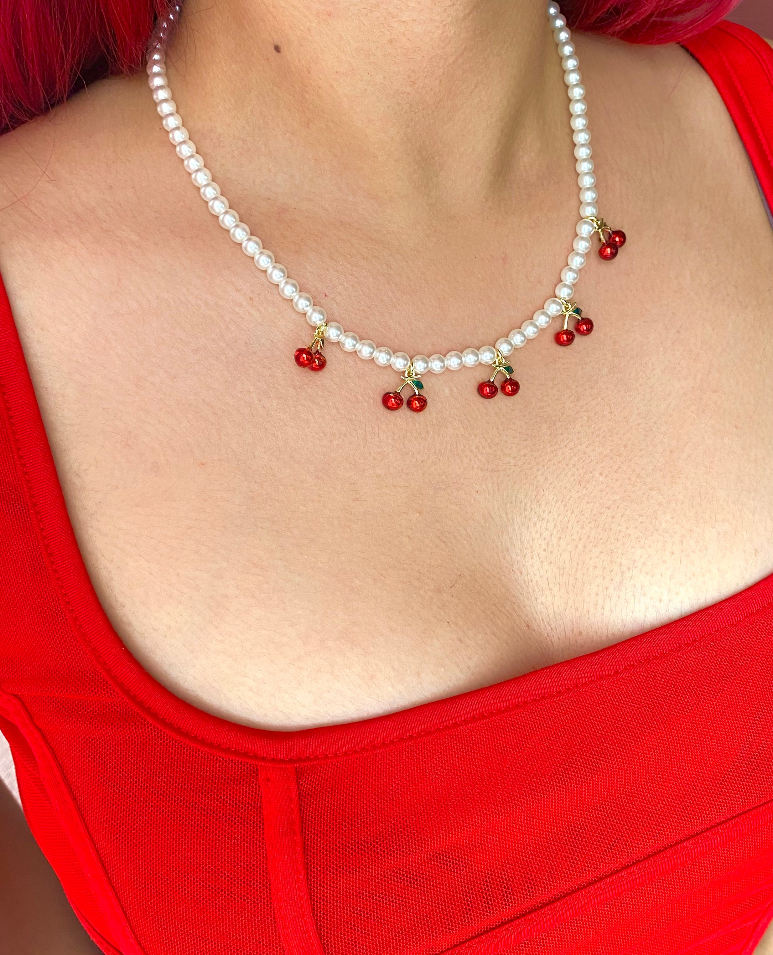 Collar Cherry