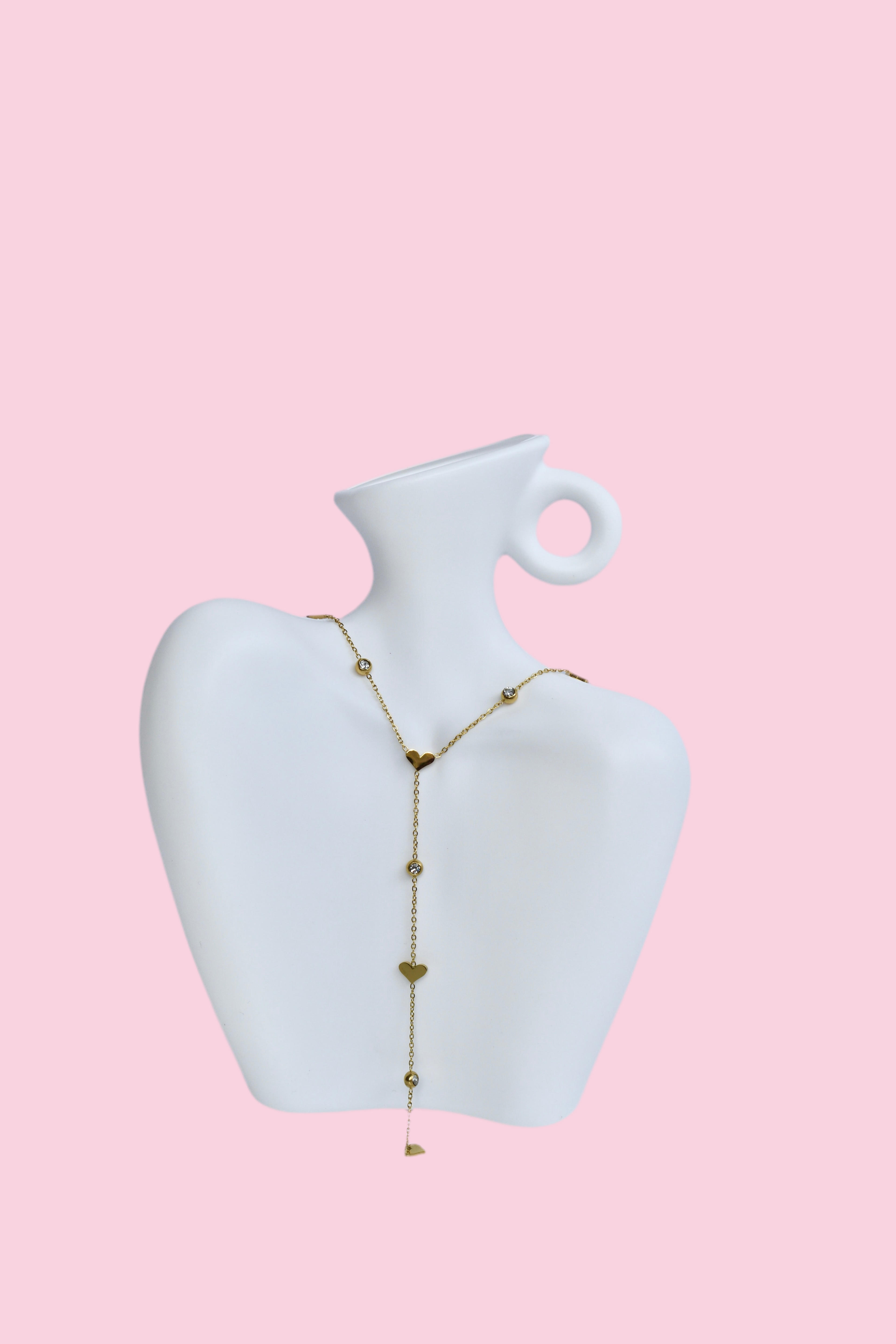Collar de largo de corazones
